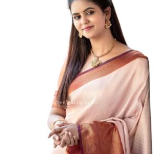 Women's Banarasi Saree Beautiful Jacquard Rich Pallu Design Work Zari Woven Saree With Blouse Piece