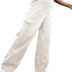 GRECIILOOKS Women's Regular Fit High Rise Cargo Pant
